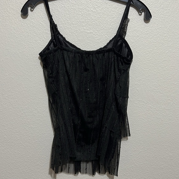 Top - Picture 4 of 5